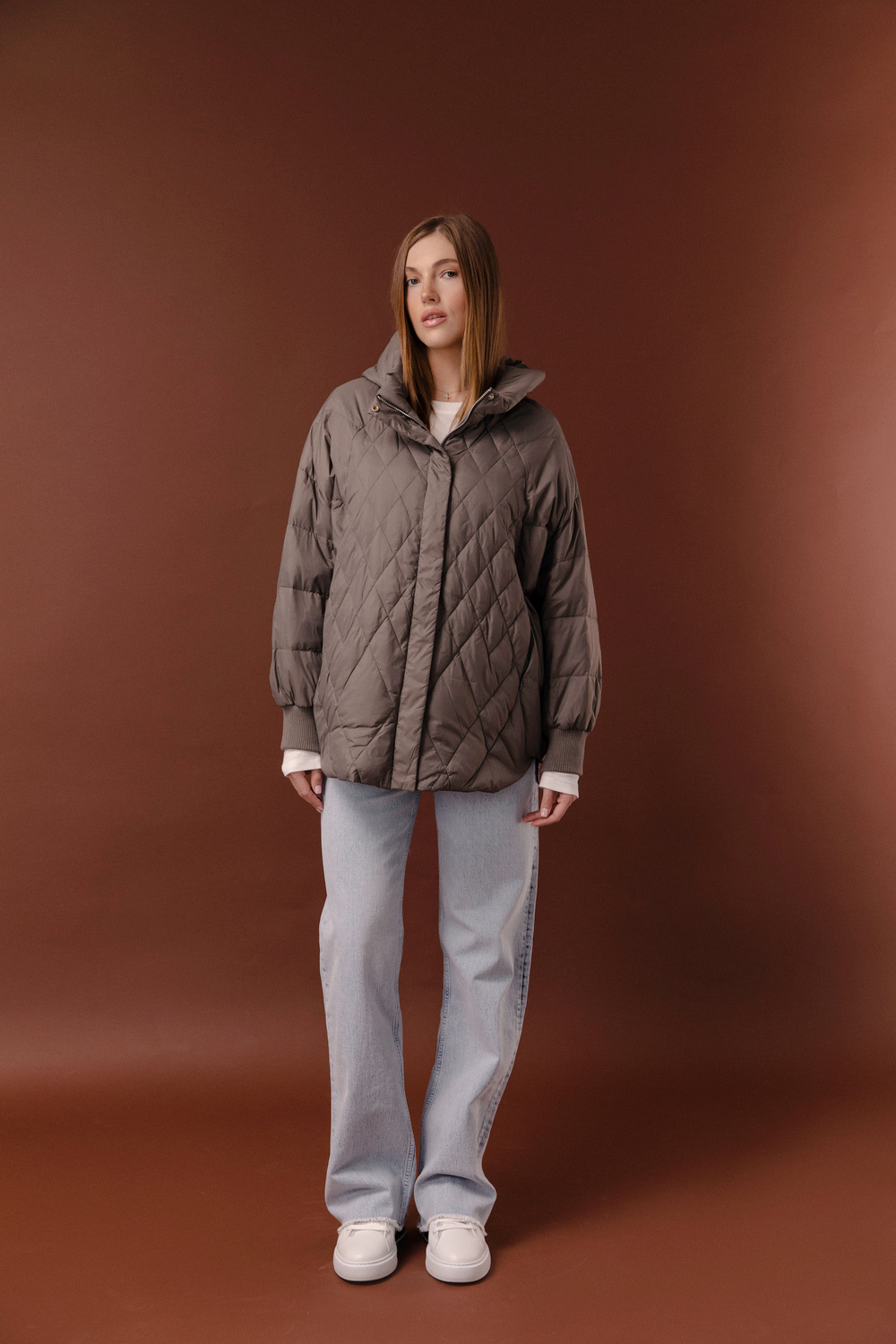 Куртка оверна по низу койомка з капішоном Коричнева